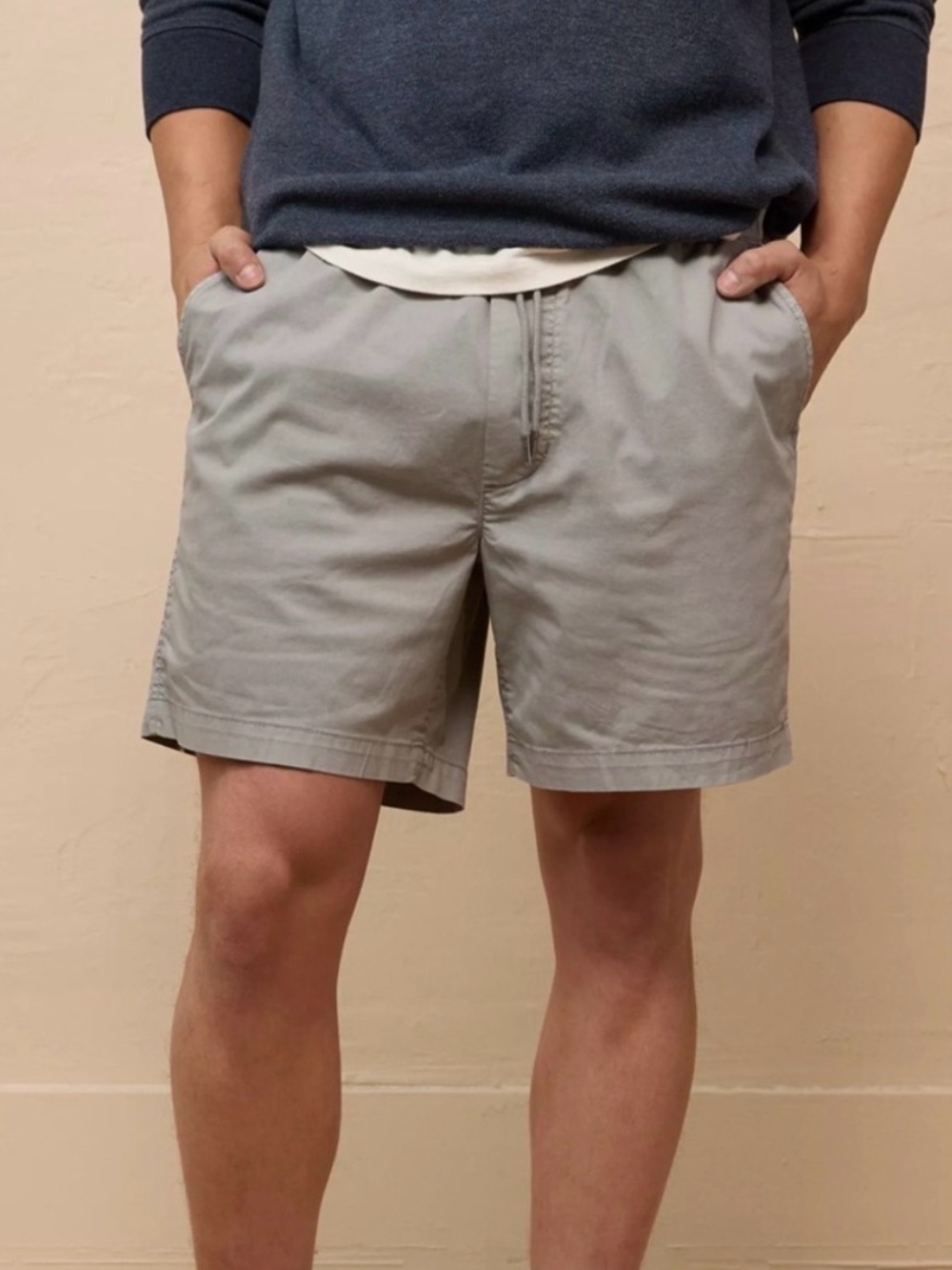 American Eagle Outfitters Men's Light Gray Flat Front Drawstring Pull-On Shorts
